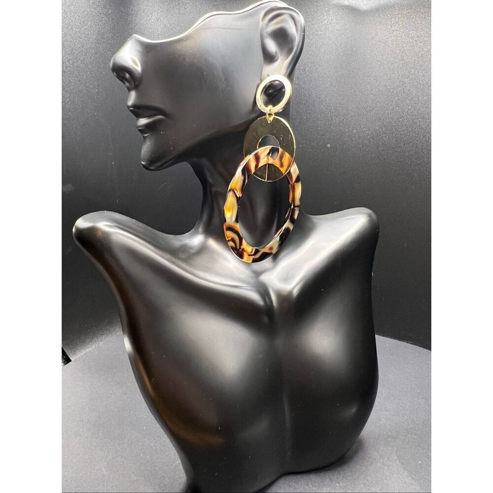 Daisy Fuentes Luxe Gold Tone Tortoiseshell Acrylic Hoop Earrings